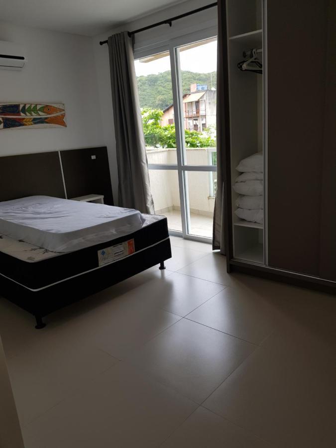 Apartamento 200M Da Praia Apartment Bombinhas Exterior photo